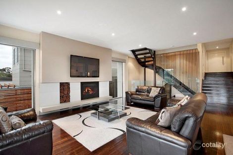 Property photo of 10 Quartz Court Keilor East VIC 3033
