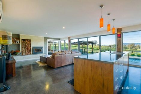 Property photo of 56 Stringy Park Close Bega NSW 2550