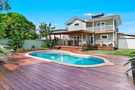 15 Coombabah Rd, Runaway Bay, QLD 4216