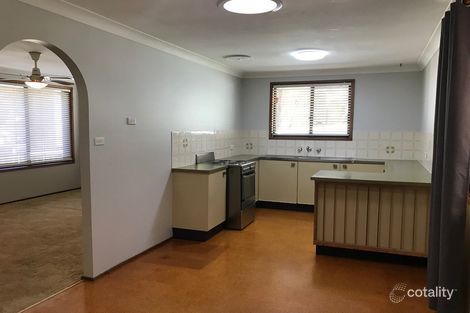 Property photo of 28 Somers Drive Watanobbi NSW 2259