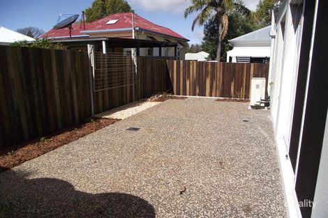 Property photo of 2/73 Bridge Street Mount Lofty QLD 4350