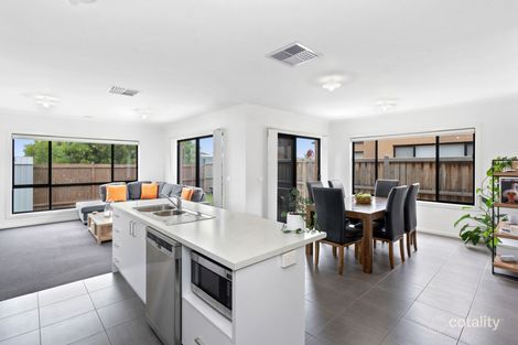 Property photo of 117 Wurrook Circuit North Geelong VIC 3215