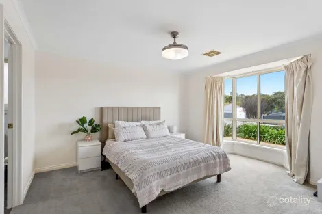 Property photo of 38 Thompson Circuit Evanston Park SA 5116