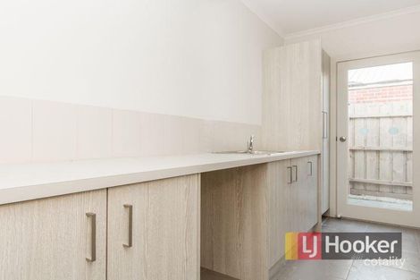 Property photo of 21 Chevrolet Road Cranbourne East VIC 3977