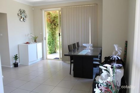 Property photo of 19 Highett Street Ropes Crossing NSW 2760