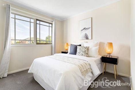 Property photo of 21 Crown Close Oakleigh East VIC 3166