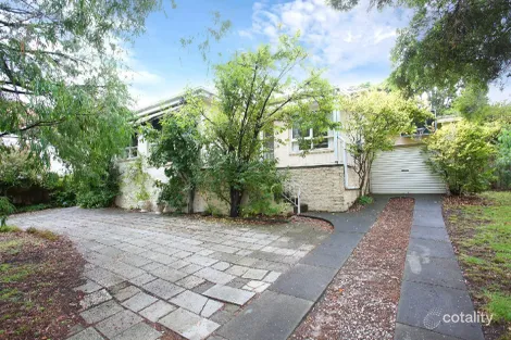 9 Sutton St, Mornington, VIC 3931