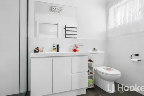 Property photo of 13 Granite Rise Kelso NSW 2795