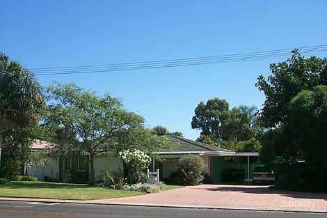 21 Ambridge St, Hamersley, WA 6022