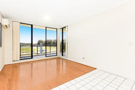 Property photo of 108/27 Bennelong Parkway Wentworth Point NSW 2127