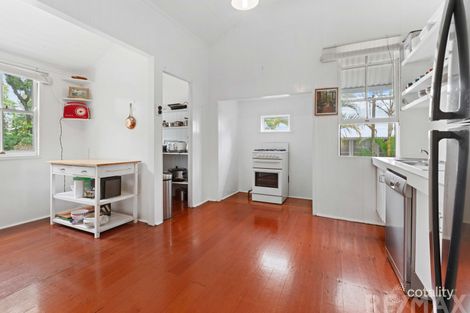 Property photo of 106 Pine Street Wynnum QLD 4178