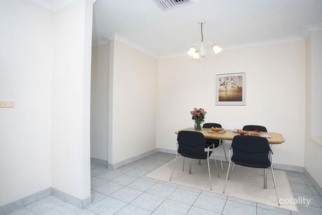 25 Pyrite Ct, Forrestfield, WA 6058