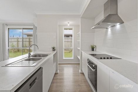 Property photo of 4 Dennis Street Walloon QLD 4306
