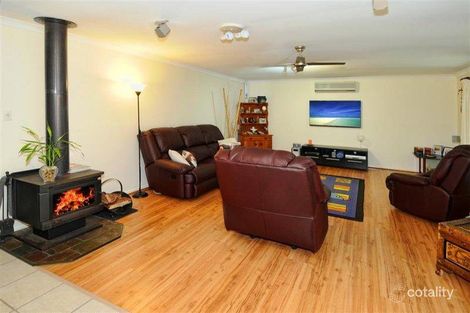 Property photo of 5 Village Way Little Mountain QLD 4551