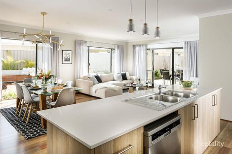 Property photo of 18 Potoroo Street Banksia Grove WA 6031