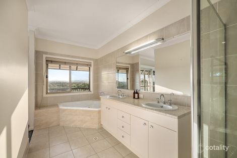 Property photo of 40 Hampstead Outlook Murrumba Downs QLD 4503