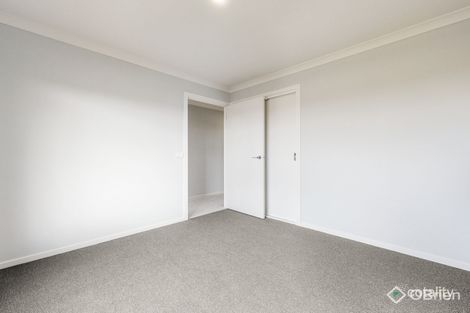 Property photo of 28 Viola Circuit Clyde VIC 3978