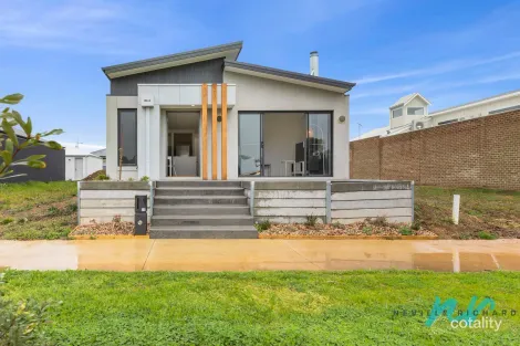 Property photo of 22 Armstrong Walk St Leonards VIC 3223