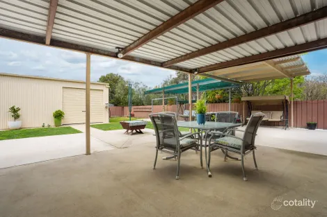 Property photo of 2 Murdoch Place Holbrook NSW 2644