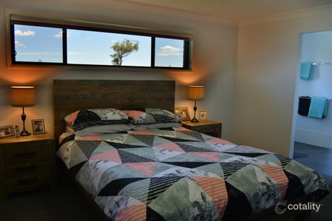 Property photo of 13 Lakeview Avenue Rosenthal Heights QLD 4370