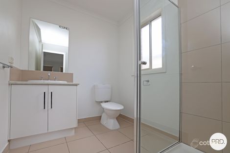 Property photo of 27 Oasis Boulevard Mildura VIC 3500