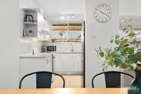 Property photo of 2/7 Kellerman Drive St Helens Park NSW 2560