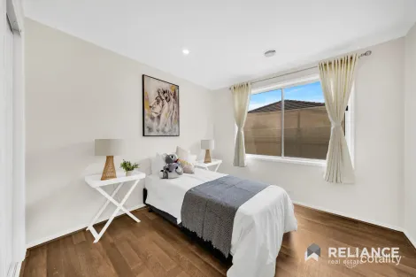 Property photo of 3 Woodhall Place Tarneit VIC 3029
