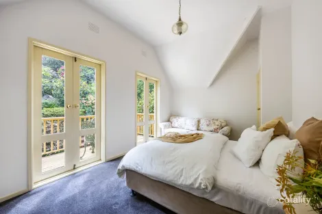 Property photo of 49 Pinchoff Lane Mount Macedon VIC 3441