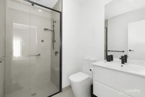 Property photo of 9 Alexi Walk Eumemmerring VIC 3177