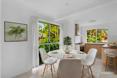 Property photo of 30B Robert Street Labrador QLD 4215