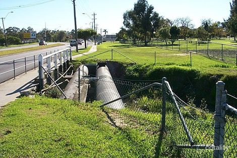 1998 Albany Hwy, Maddington, WA 6109