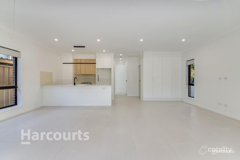 Property photo of 37 Harthouse Road Ambarvale NSW 2560