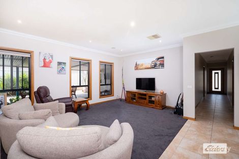 Property photo of 2 Lucas Court West Wodonga VIC 3690