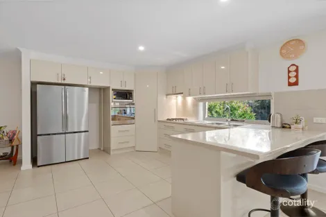 Property photo of 1/33 Cambridge Drive Mansfield VIC 3722