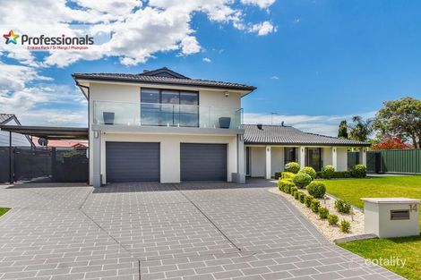 Property photo of 14 Hourglass Glen St Clair NSW 2759