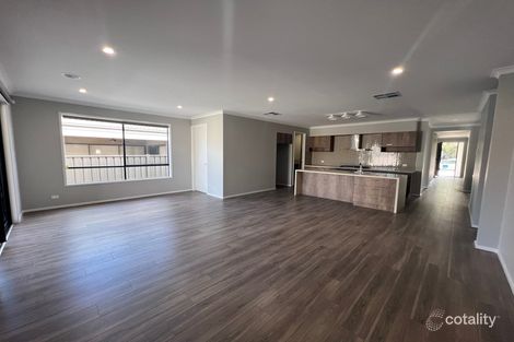 Property photo of 26 Orbis Avenue Fraser Rise VIC 3336