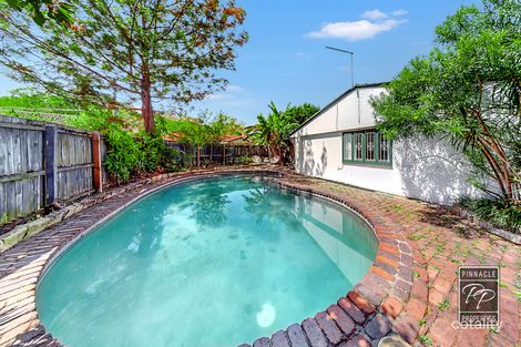 85 Kilkivan Ave, Kenmore, QLD 4069