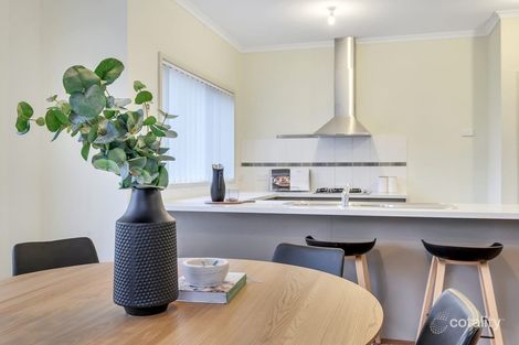 Property photo of 9 Heathcliffe Lane Craigieburn VIC 3064