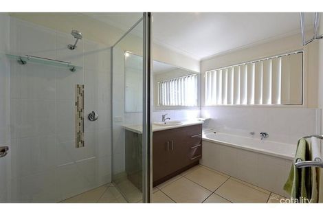Property photo of 4 Dipperu Court Branyan QLD 4670