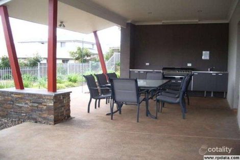 Property photo of 8 Keswick Redland Bay QLD 4165