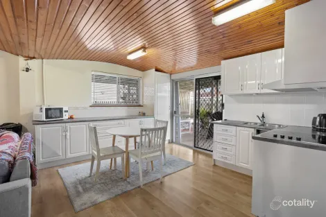 Property photo of 76 Griffith Road Scarborough QLD 4020