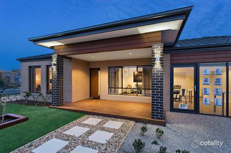 Property photo of 13 Admiration Drive Craigieburn VIC 3064