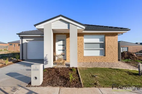 12 Gosfield Dr, Werribee, VIC 3030