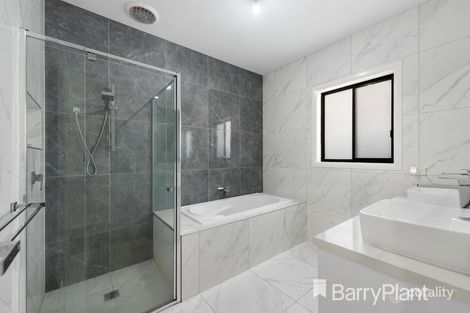 22 Broughton Ave, Cobblebank, VIC 3338