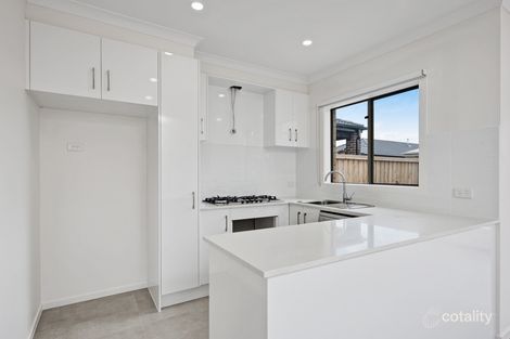 Property photo of 14 Bindi Avenue Tarneit VIC 3029