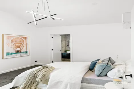 Property photo of 2/10 Ormond Street Pascoe Vale VIC 3044