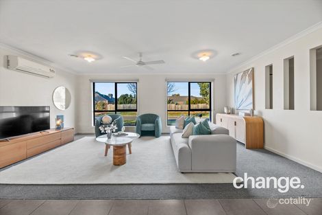 Property photo of 6 Twigrush Place Brookfield VIC 3338