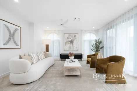 8a Ancura Ct, Wattle Grove, NSW 2173