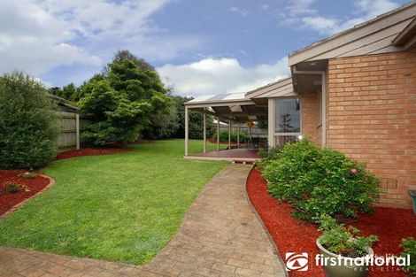 Property photo of 6 Renmark Court Berwick VIC 3806