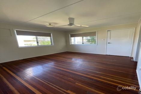 Property photo of 14 Brock Crescent Dysart QLD 4745